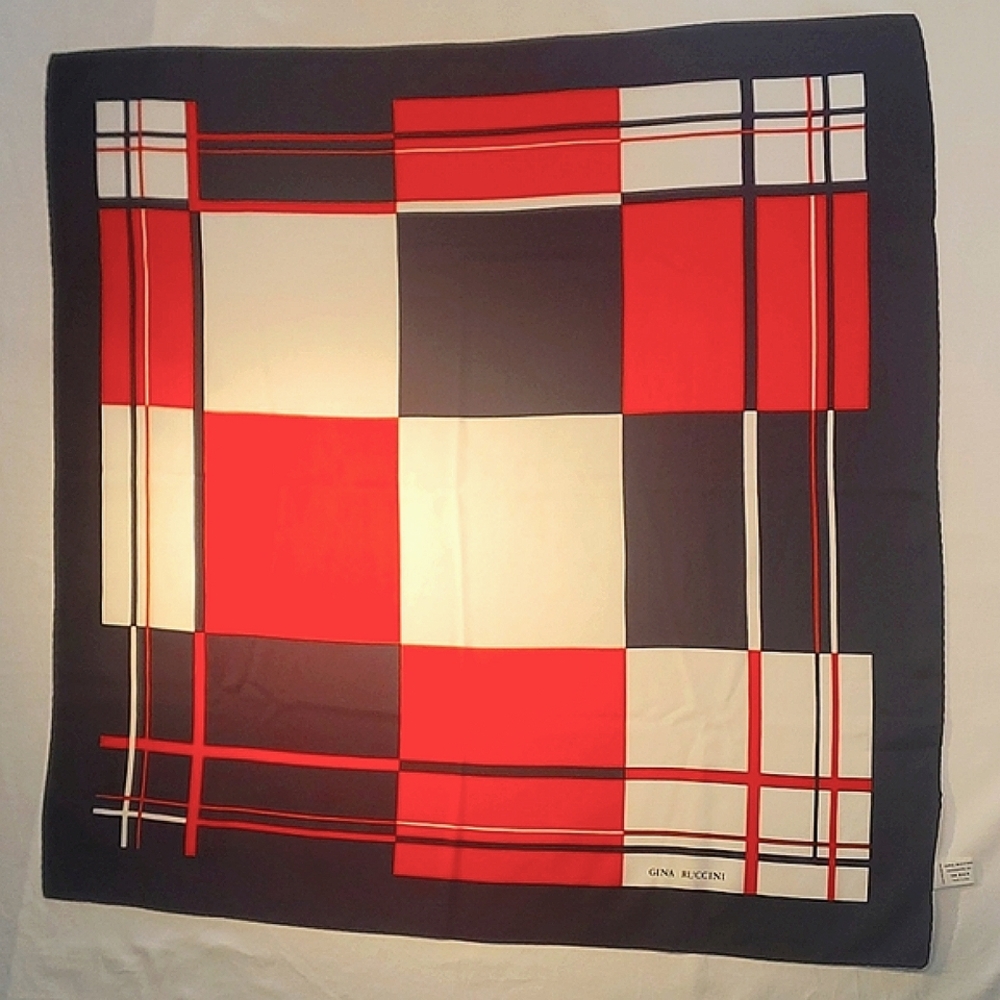 Vintage Gina Ruccini polyester scarf